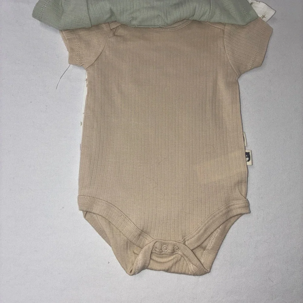 406 Rabbit + Bear Organic Bodysuit 3-Pack 3-6M Green Tan Star Ribbed NEW Gift